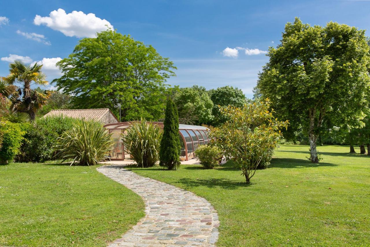 Maison De Jean Saint-Androny Exteriér fotografie